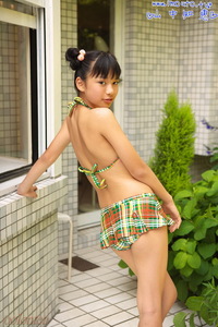 Tomoe Yamanaka (山中知恵)